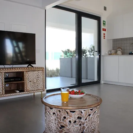 Casa Amoreira Каррапатейра