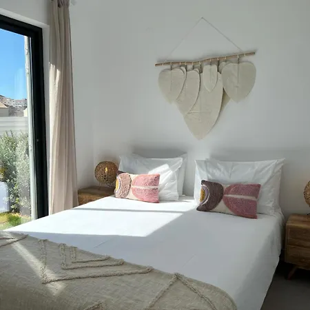 Casa Amoreira * Каррапатейра